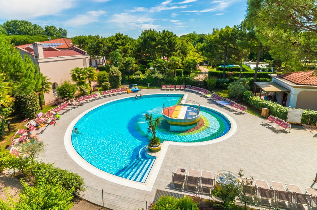 Villaggio Mare Blu Bibione Exteriör bild